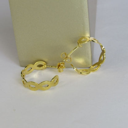 Brinco Argolinha com Vazados Ovais Banhado em Ouro 18k